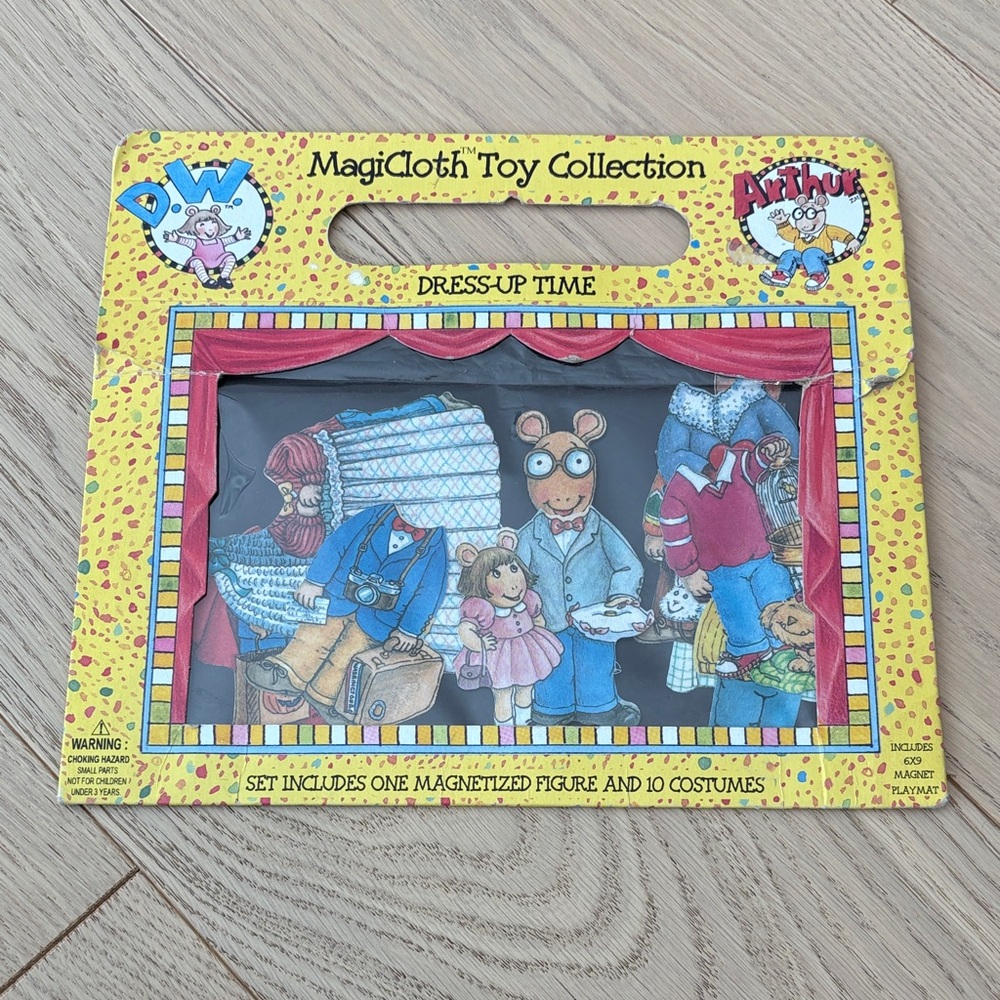 Vintage Arthur Magnetic Dress-Up Figure